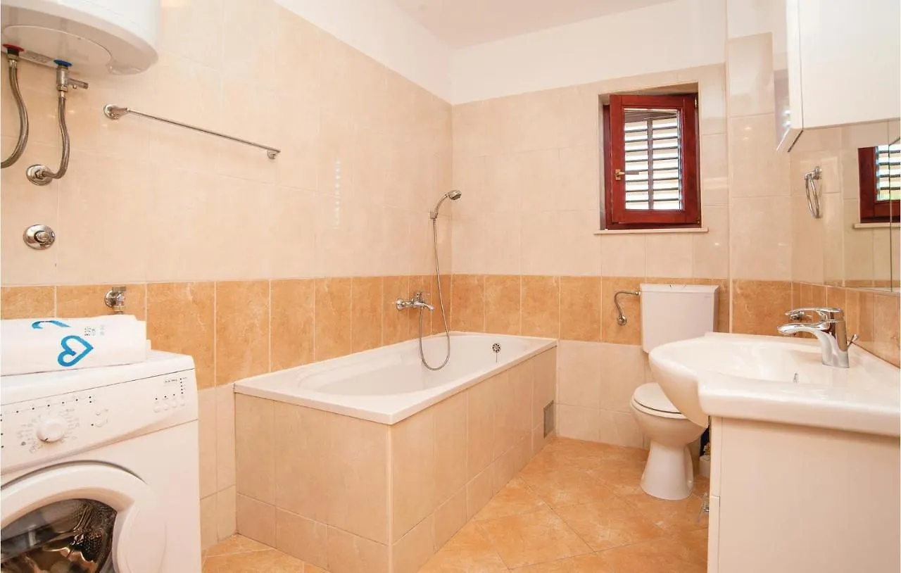 3 Bedroom Beautiful Apartment In Biograd Opatijski Torovi